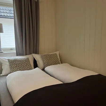 Five Apartman *