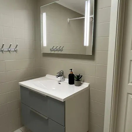 Apartman Five *